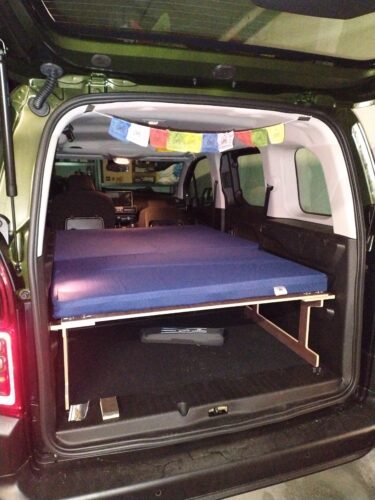 Mini Van Pack: Bed Frame + Folding Mattress photo review