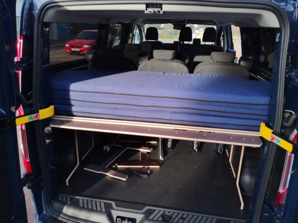 Transit-Custom-Colchon-plegado-en-furgoneta
